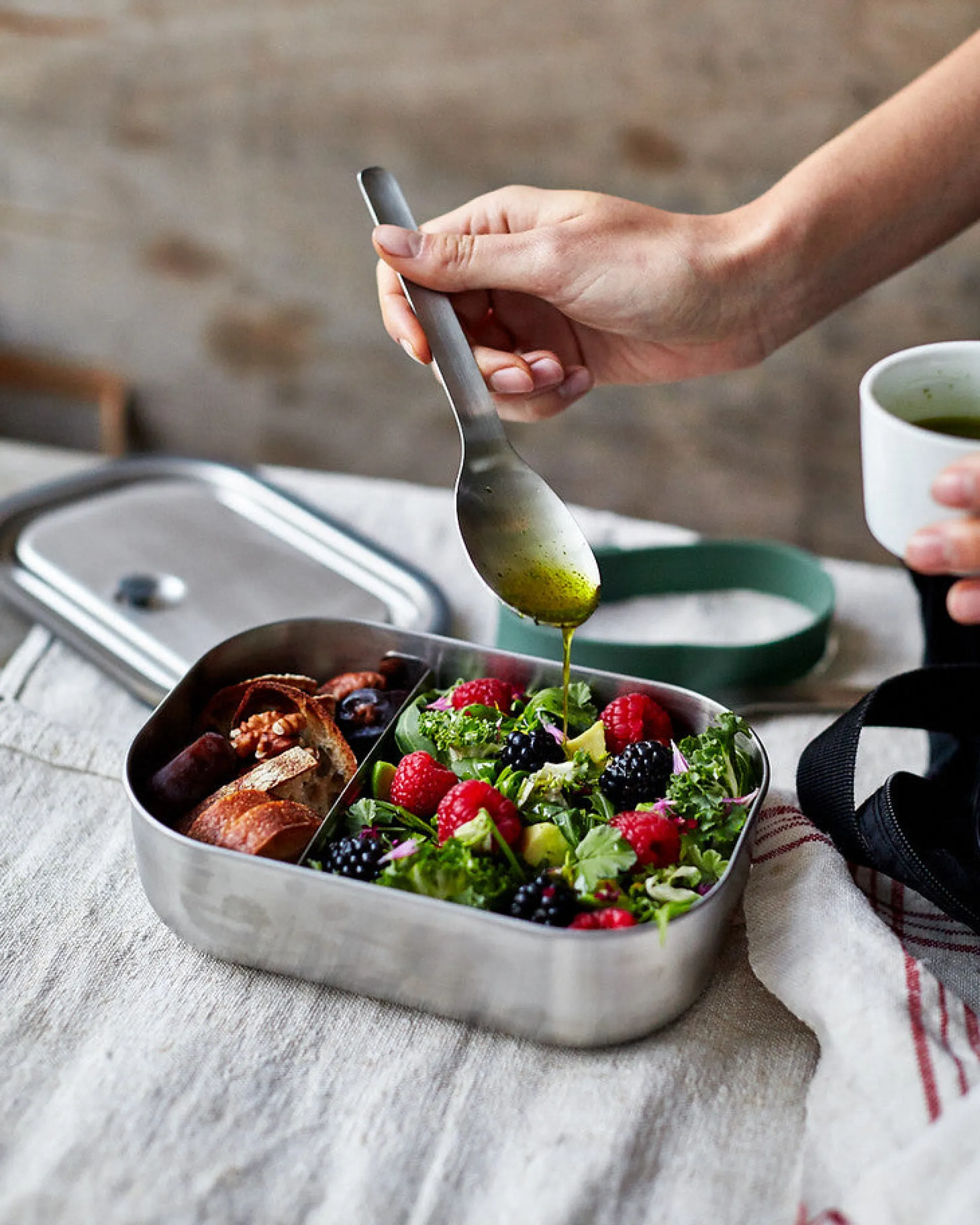 Black+Blum Stainless Steel Lunch Box- Olive 1L