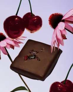 Cosmic Dealer Cherry & Almond Nut Butter Chocolate 20g