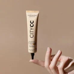 MADARA CITY CC Hyaluronic Anti-pollution CC cream SPF 15, BEIGE 40ml