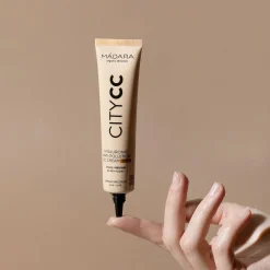 MADARA CITY CC Hyaluronic Anti-pollution CC cream SPF 15, TAN 40ml