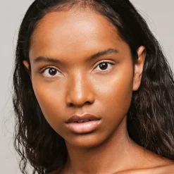 MADARA SKIN EQUAL Foundation, #70 CARAMEL 30ml