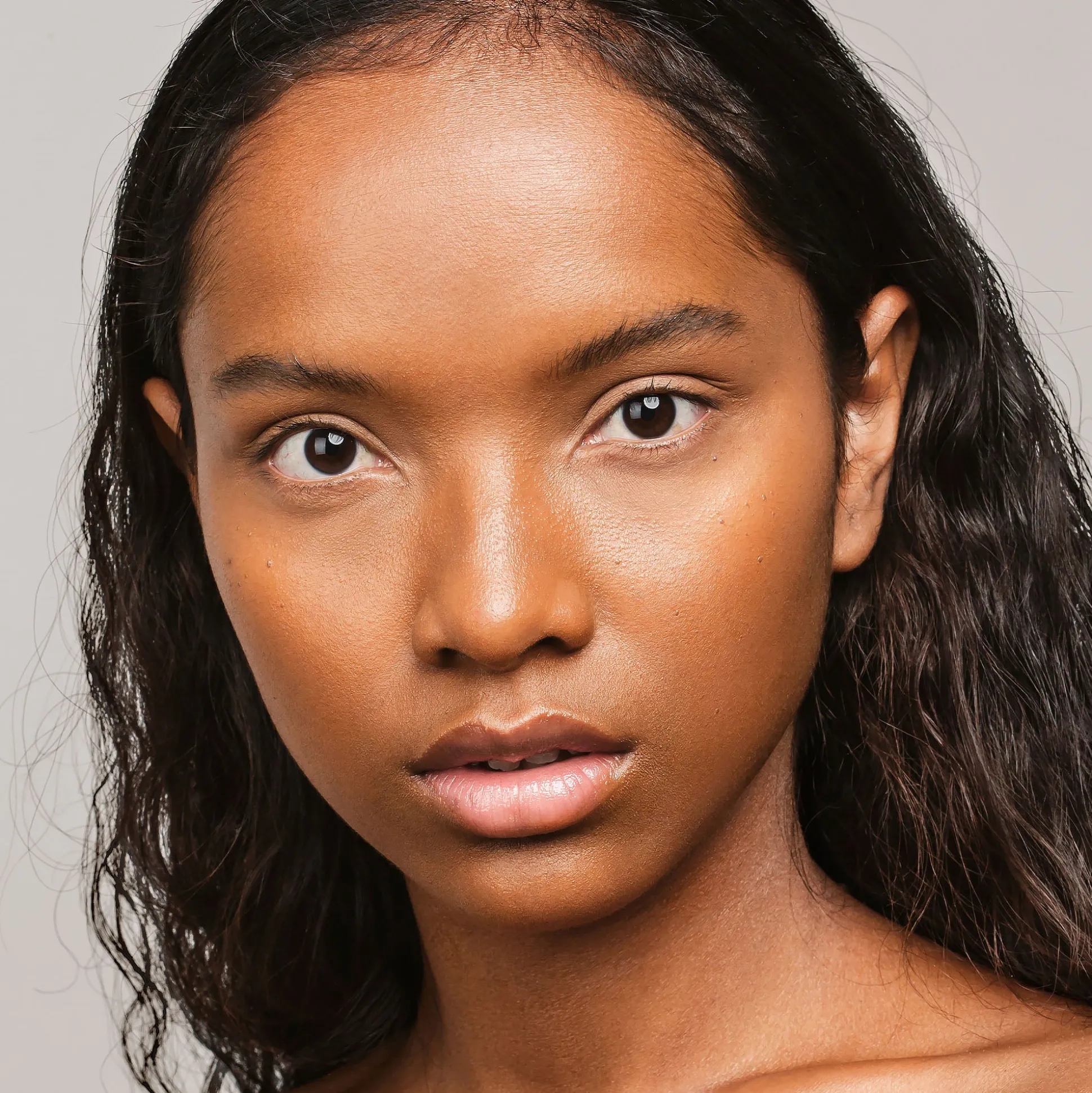 MADARA SKIN EQUAL Foundation, #70 CARAMEL 30ml