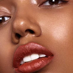 MADARA VELVET WEAR Matte Cream Lipstick, #33 MAGMA 3g