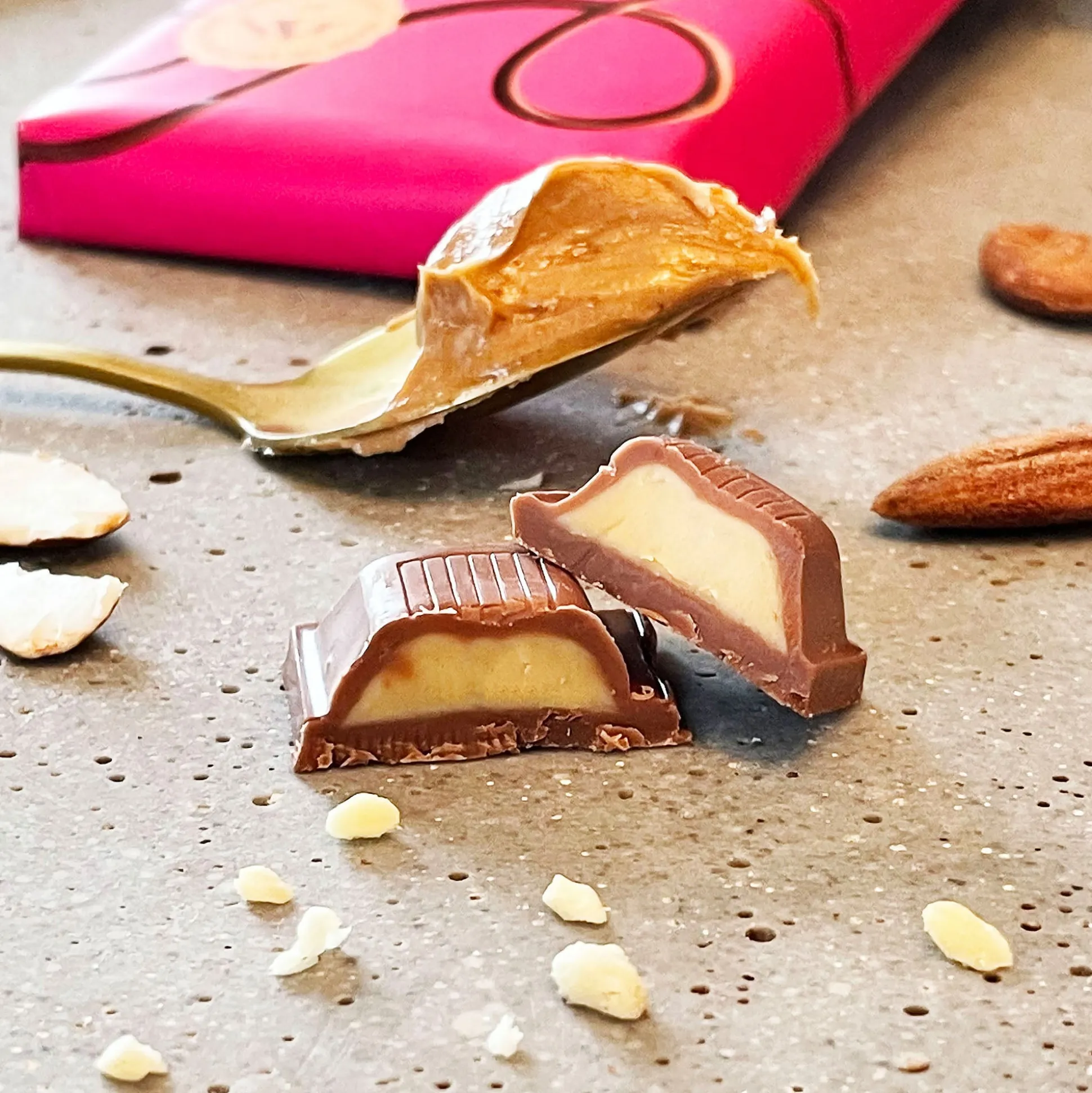 Rhythm 108 Roasted Almond Butter Bar with M'lk Chocolate 100g