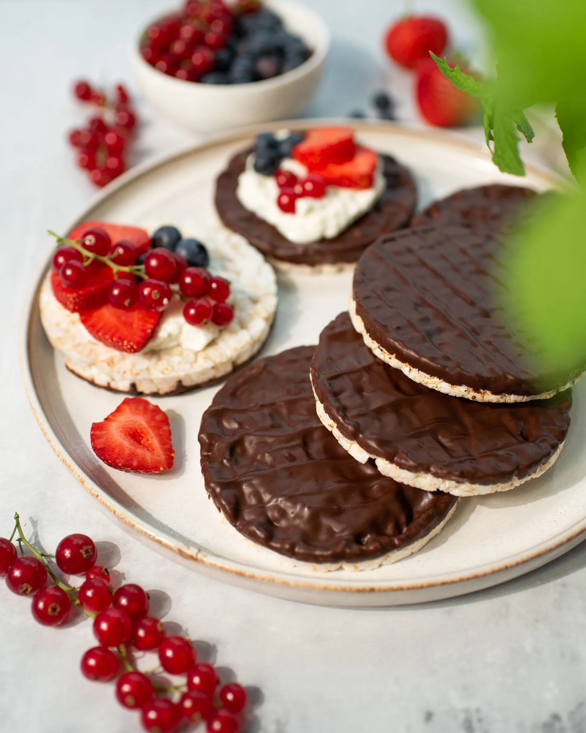 Vilgain Organic Rice Cakes - Dark Chocolate 100g